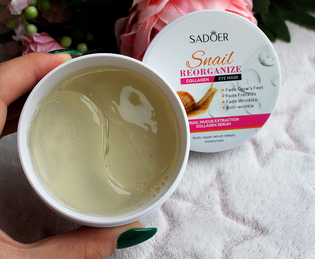 Омолоджуючі патчі для шкіри навколо очей Sadoer Snail Reorganize Collagen Eye Mask з колагеном та равликом