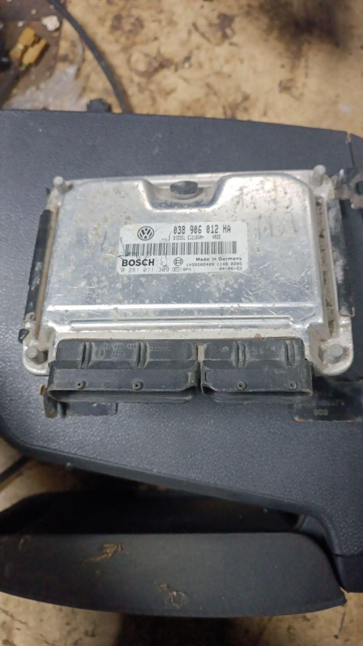 Блок керування двигуном  skoda vw 07.11, фото 1