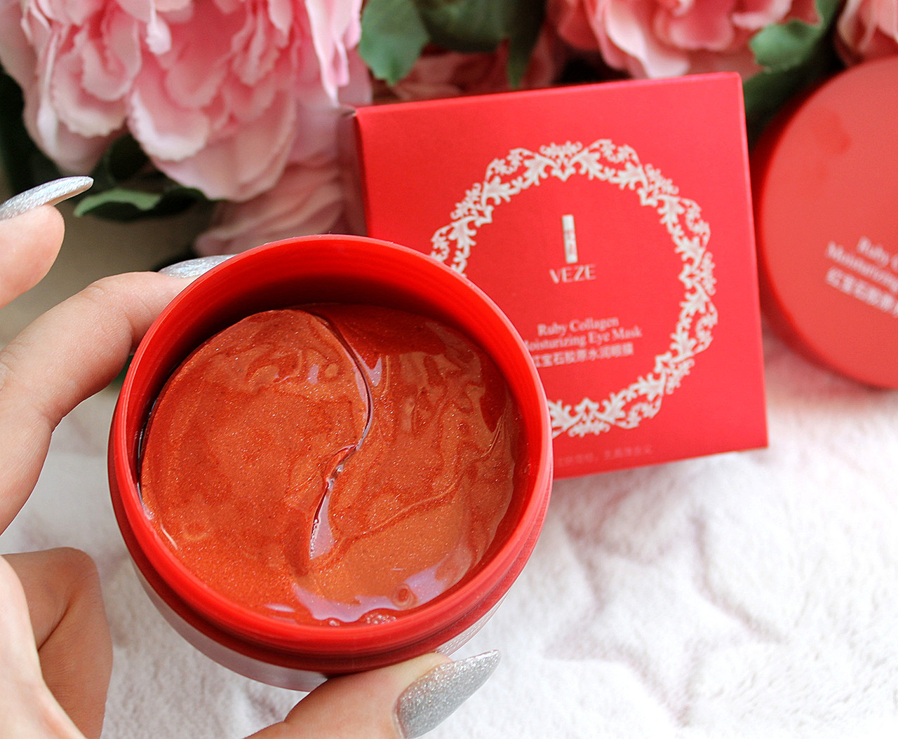 Гідрогелеві патчі під очі з екстрактом бурих водоростей і колагеном Veze Ruby Collagen Hydrating Eye Mask