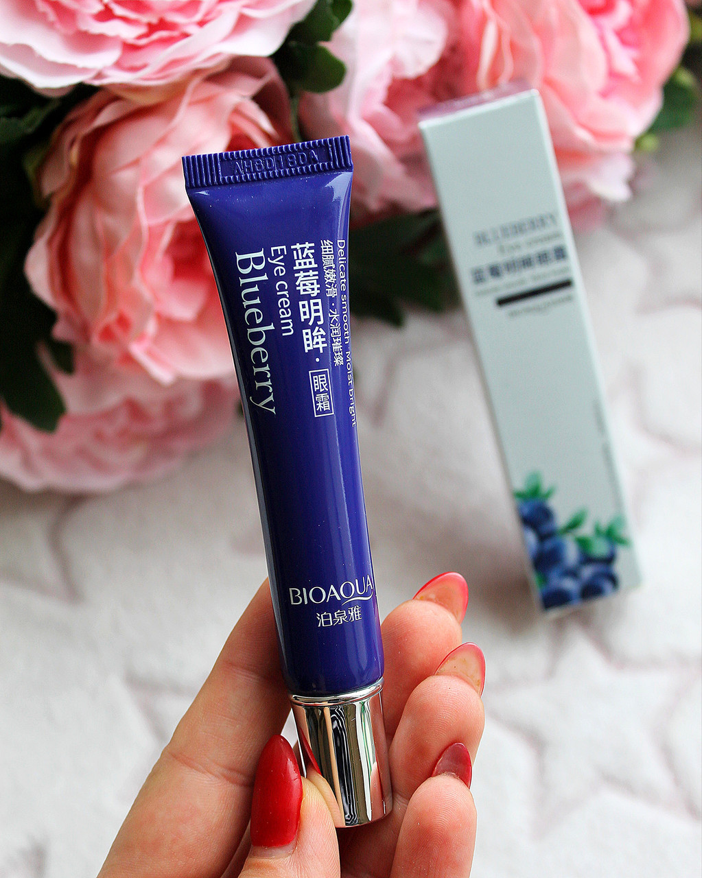 Крем для шкіри навколо очей Bioaqua з екстрактом чорниці та гіалуроновою кислотою Wonder Eye Cream, 20 г, фото 1