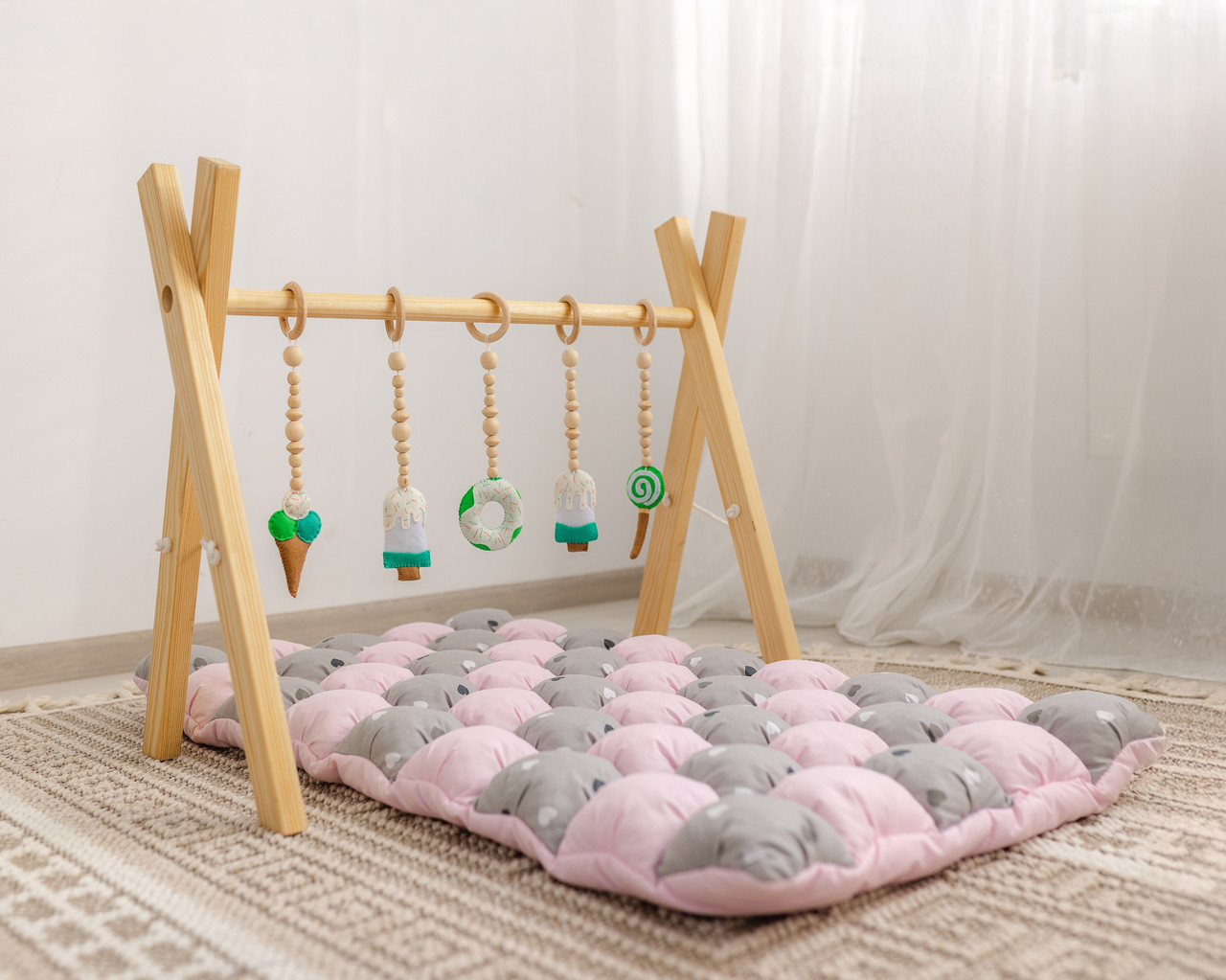 Мобіль дитячий підлоговий Ласунка з матрациком Мальвінка, фото 1