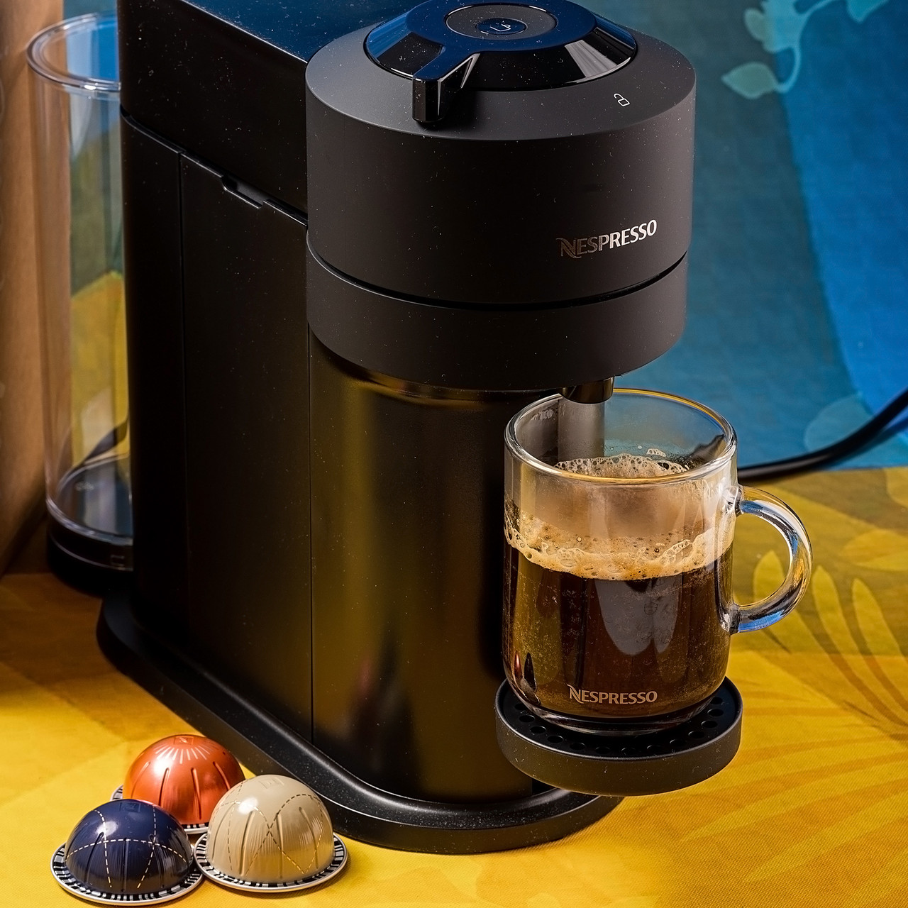 Капсульна кавомашина NespressoVertuo Next Matt Black