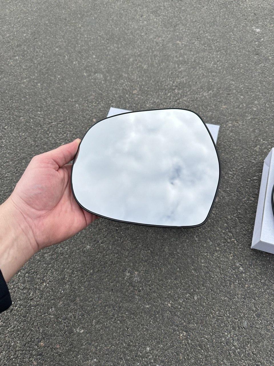 Toyota 4-Runner N210 (Тойота 4-Runner) вкладиш (дзеркальний елемент) дзеркала лівого, фото 1