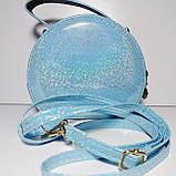 Дитяча лакова сумочка Ельза з паєтками, що плавають, для дівчинки довга регульована ручка 1328, фото 2