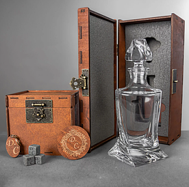 Люкс Leo графин кришталевий в дерев'яній коробці