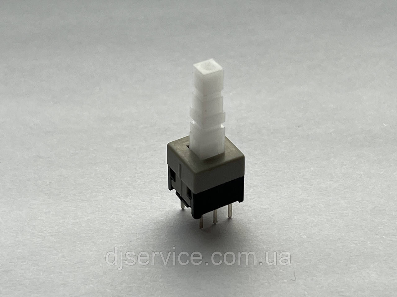 Кнопка з фіксацією 8.5x8.5x22.5mm для пультів Phonic AM442D Yamaha, Soundcraft, Behringer