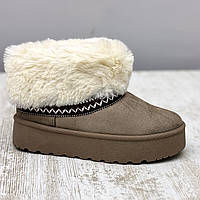 Дитячі уггі для дівчинки на платформі з хутром уги бежеві Детские угги для девочки на платформе с мехом бежевые (Код: 3529)