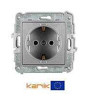 Розетка 1-я з Karlik MINI 7MGP-1sp сріблястий металік зі шторками захисними