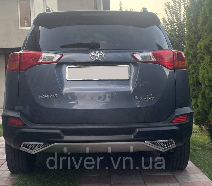 Накладка на задний бампер PZ415-X0462-00 (2013-2016) для Toyota Rav 4