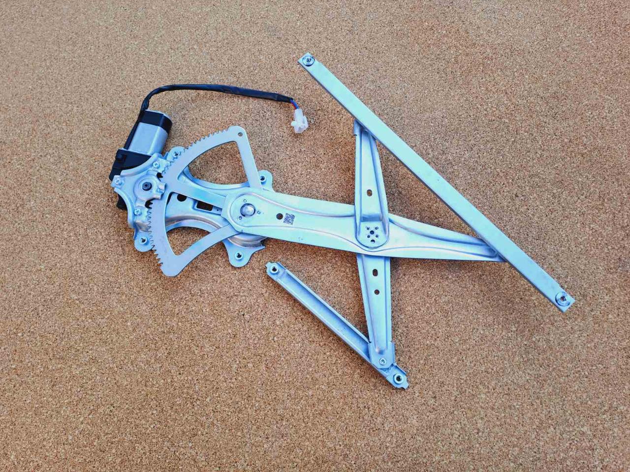 Склопідйомник передній лівий (в зборі) BYD F3, F3R, F3 New, Бид Ф3, Бід Ф3, фото 1