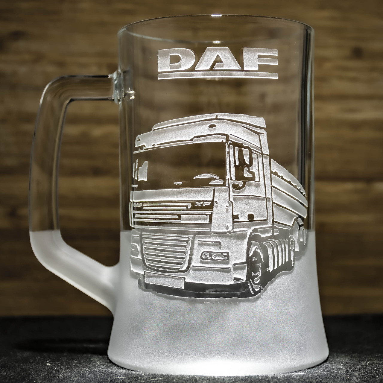 Подарунок водію далекобійнику - Бокал для пива з гравіюванням DAF XF бензовоз цистерна бочка