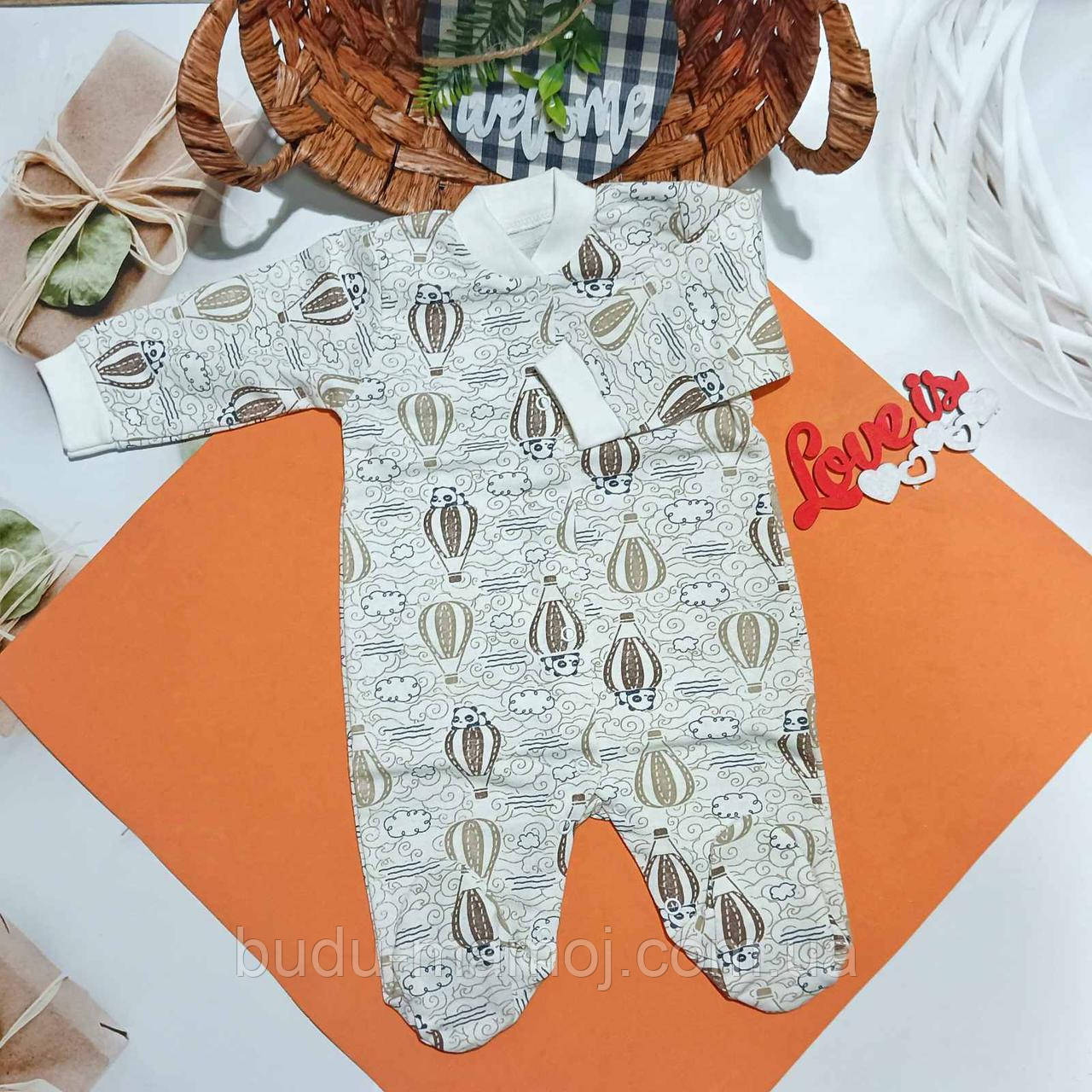 Ошатний теплий чоловічок  Панда на повітряній кулі