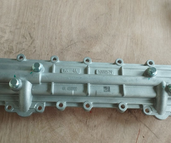 Масляний охолоджувач 4A.450000 240100009352