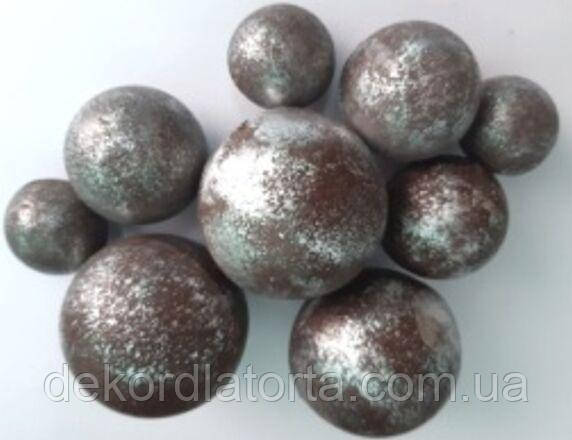 Набір шоколадних сфер срібний космос 9 шт