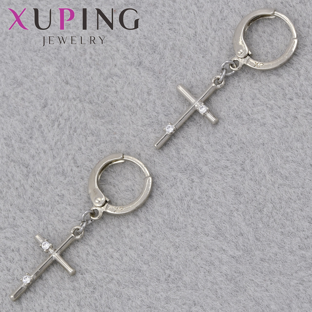Серёжки застежка в виде кольца сребристого цвета Xuping Jewelry покрыты родием крестики с кристаллами 30х15 мм
