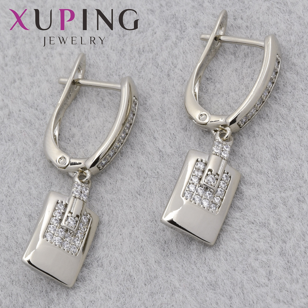 Серёжки женские серебристые фирма Xuping Jewelry родий английская застёжка с белыми стразами размер 25х3 мм