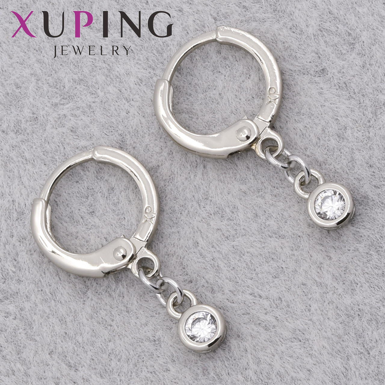 Серёжки кольцо конго серебристого цвета Xuping Jewelry покрыты родием с белыми стразиками диаметр кольца 10 мм