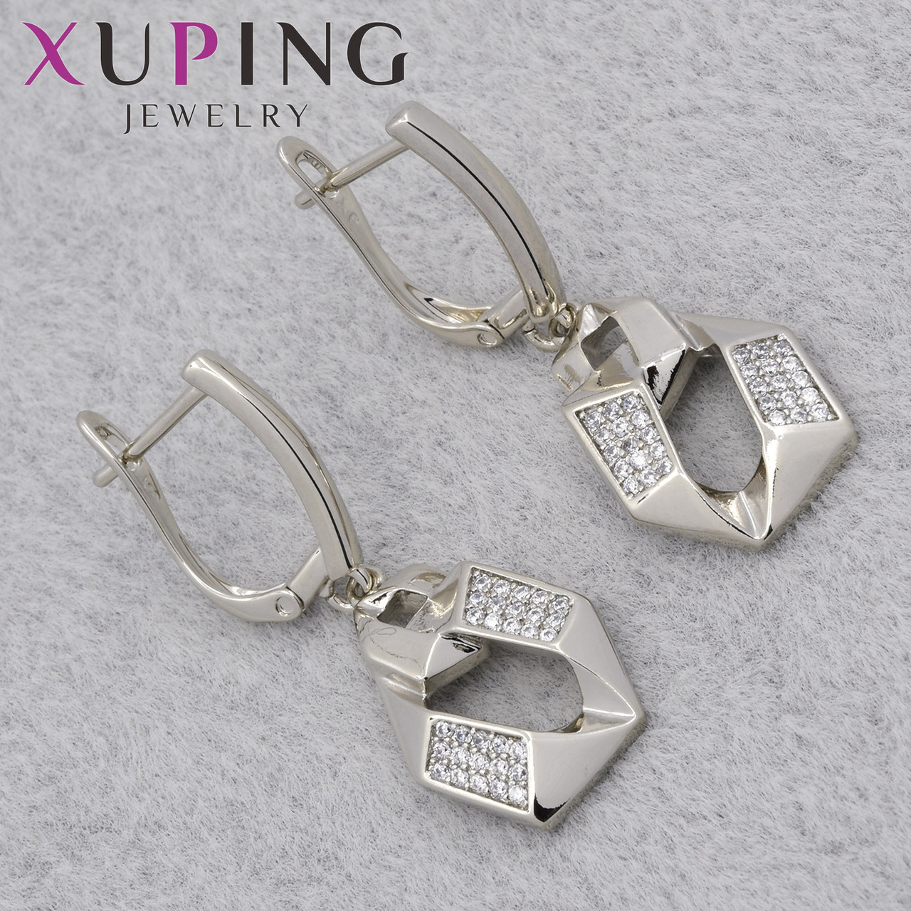 Серёжки женские серебристые фирма Xuping Jewelry родий английская застёжка с стразами размер 35х13 мм