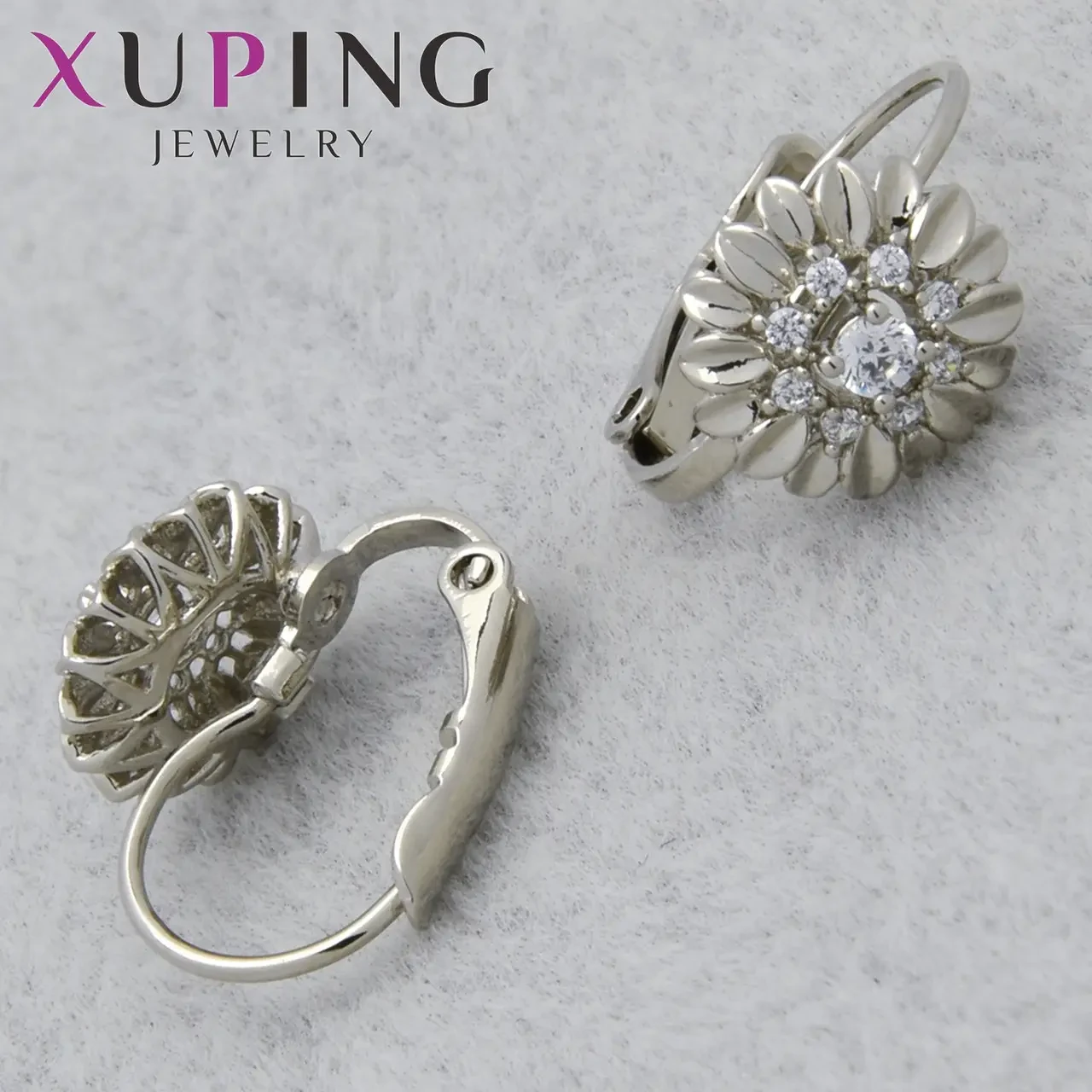 Серьги женские позолота фирма Xuping Jewelry родий английская застёжка цветочки с камушками размер 10х10 мм