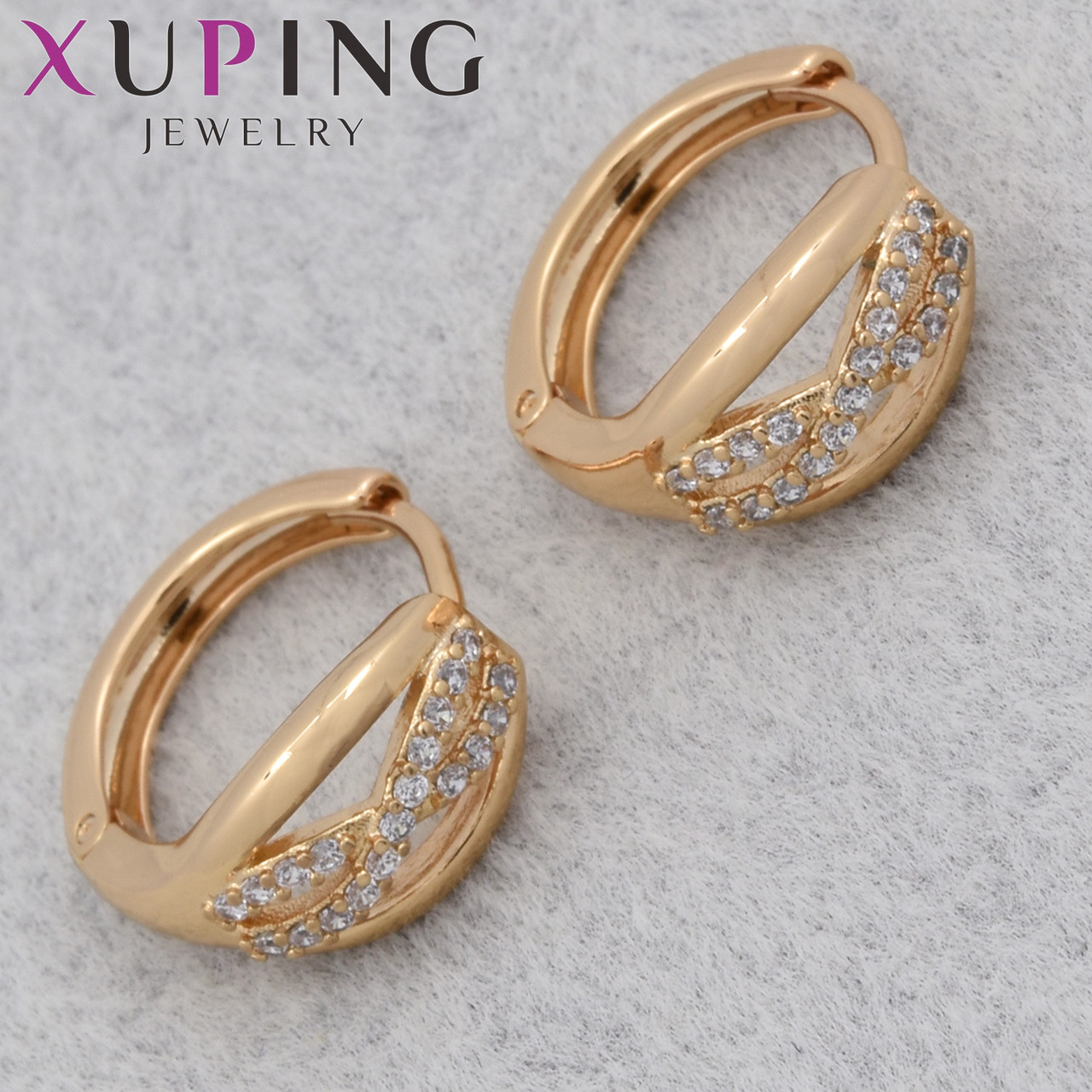 Серёжки Xuping Jewelry медицинское золото 18К кольцо конго восьмёрочки с белыми стразами диаметр кольца 15 мм