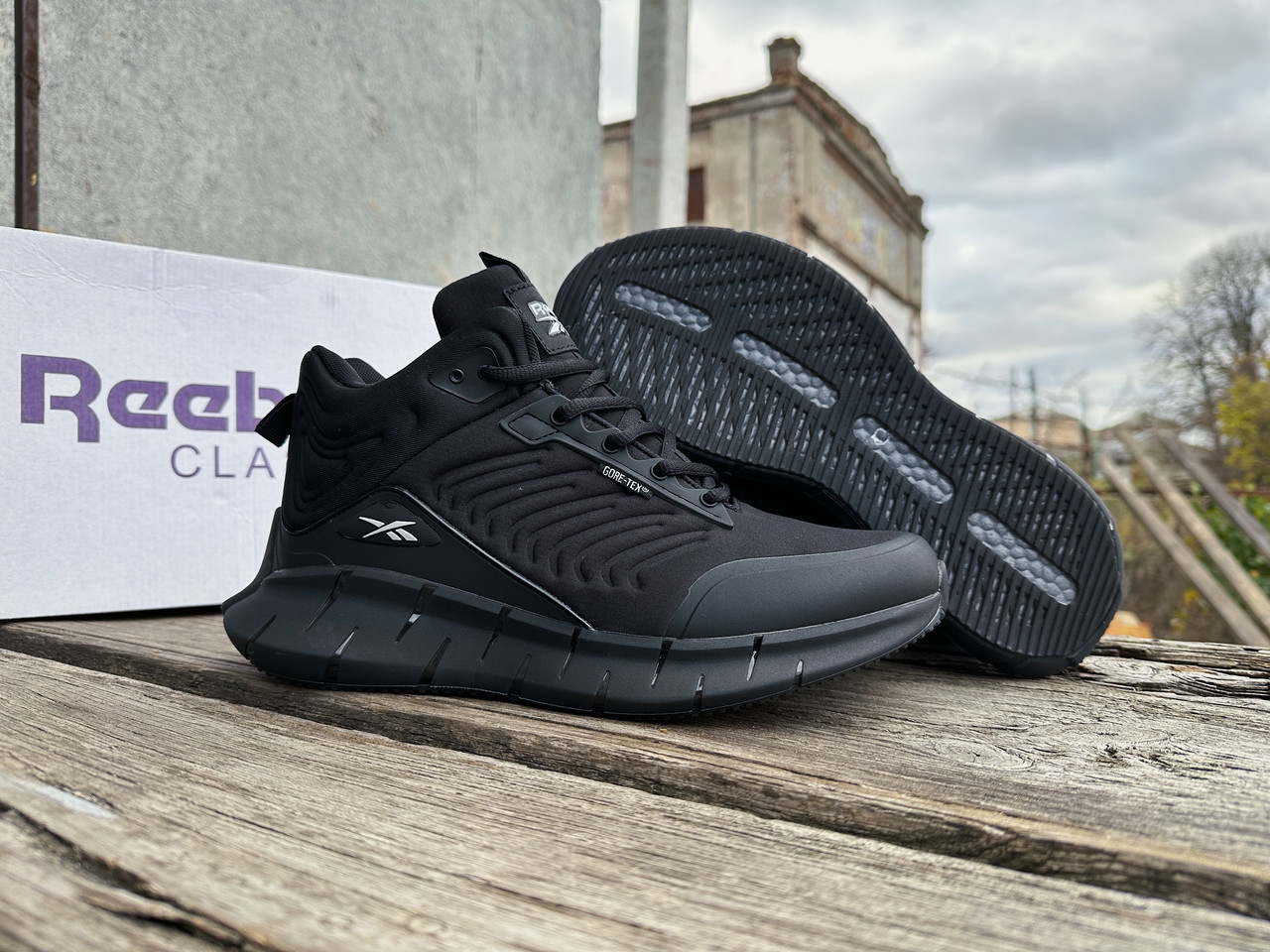 Чоловічі зимові кросівки на хутрі Reebok Zig Kinetica gore-tex Black водонепроникні