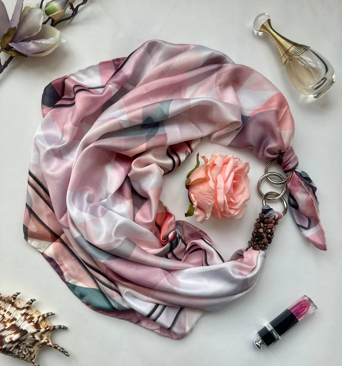 Дизайнерська хустка "Рожева перлина" від бренда My Scarf, прикрашена натуральним каменем родоніт