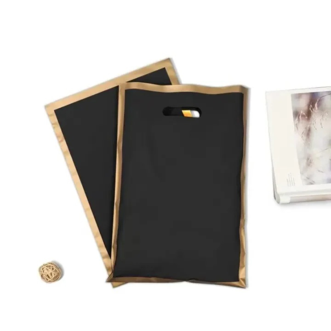 Пакети типу Банан 20x30 см 50 шт пакет із прорізною ручкою, пакети з вирубною ручкою, фото 1