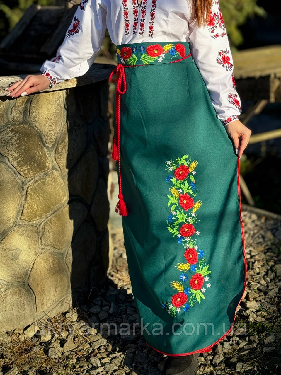 Українська вишита плахта  з маками "Макова роса" довга