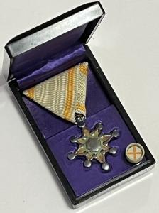 Японія — Японія Орден Святого Скарбу 5-й ст. у футлярі Срвборо No159, фото 1