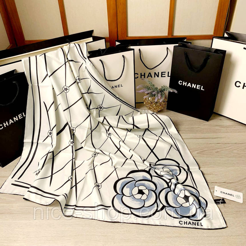 Хустка шовкова C.H.A.N.E.L з ручною підшивкою, фото 1