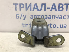 Петля дверей передньої лівої Chevrolet