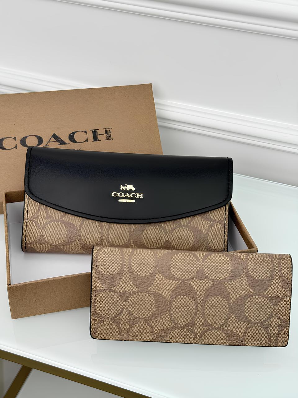 Жіночий гаманець Coach чорний із бежевим подвійним великий овальний Coach