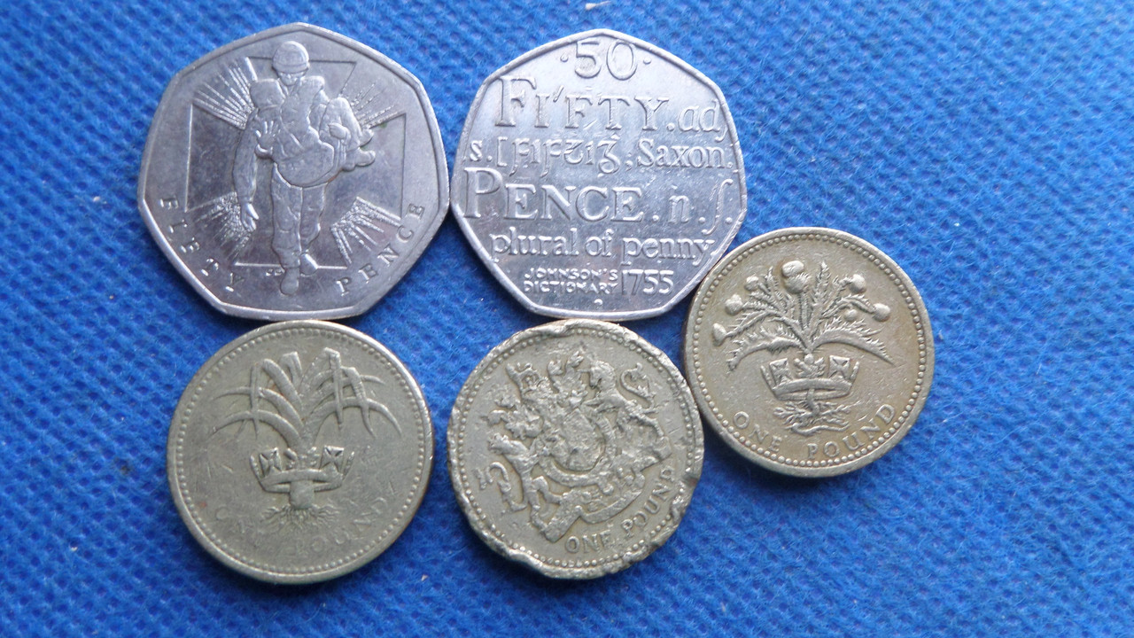 Велика Британія › Королева Єлизавета II 1 фунт,50 пенсів 5 штук всі різні №002, фото 1