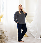 Жіночий хатній брючний костюм темно-синього кольору з принтом Кольорові ромби 56, фото 3