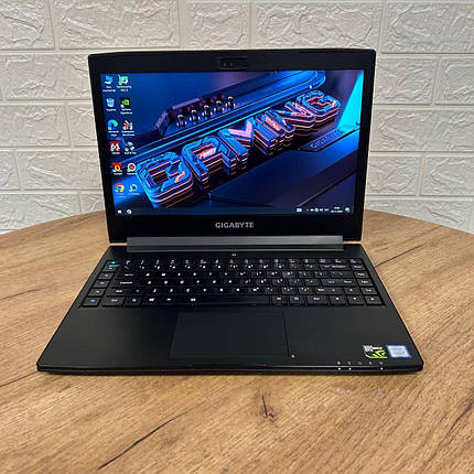 Б/в Ноутбук Б-клас Gigabyte Aero 14 14" 2560x1440| Core i7-7700HQ| 16 GB RAM| 512 GB SSD| GeForce GTX 1060 6GB, фото 1