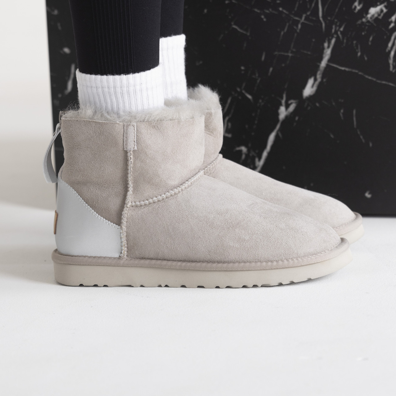 Зимові Жіночі Черевики UGG Classic Mini Zip Chromium Ligth Grey / УГГ Класік Міні Зіп Хроміум Світло Сірі