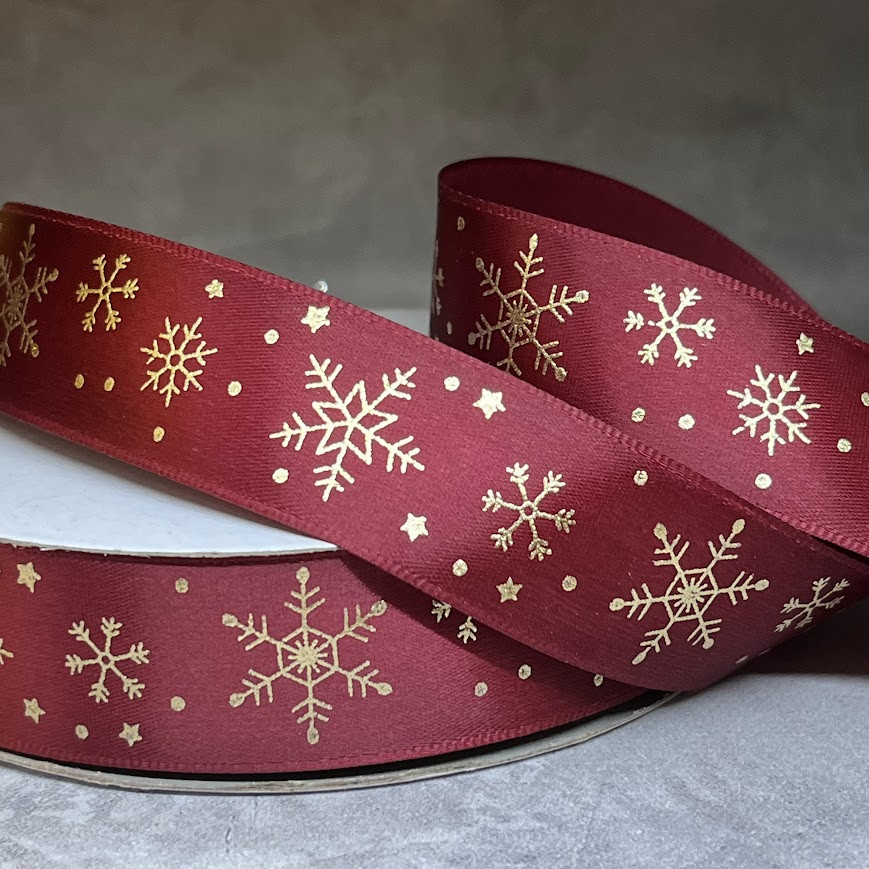 Атласна стрічка 2,5 см Золоті сніжинки, колір- бордовий, метр, Бордовий, фото 1
