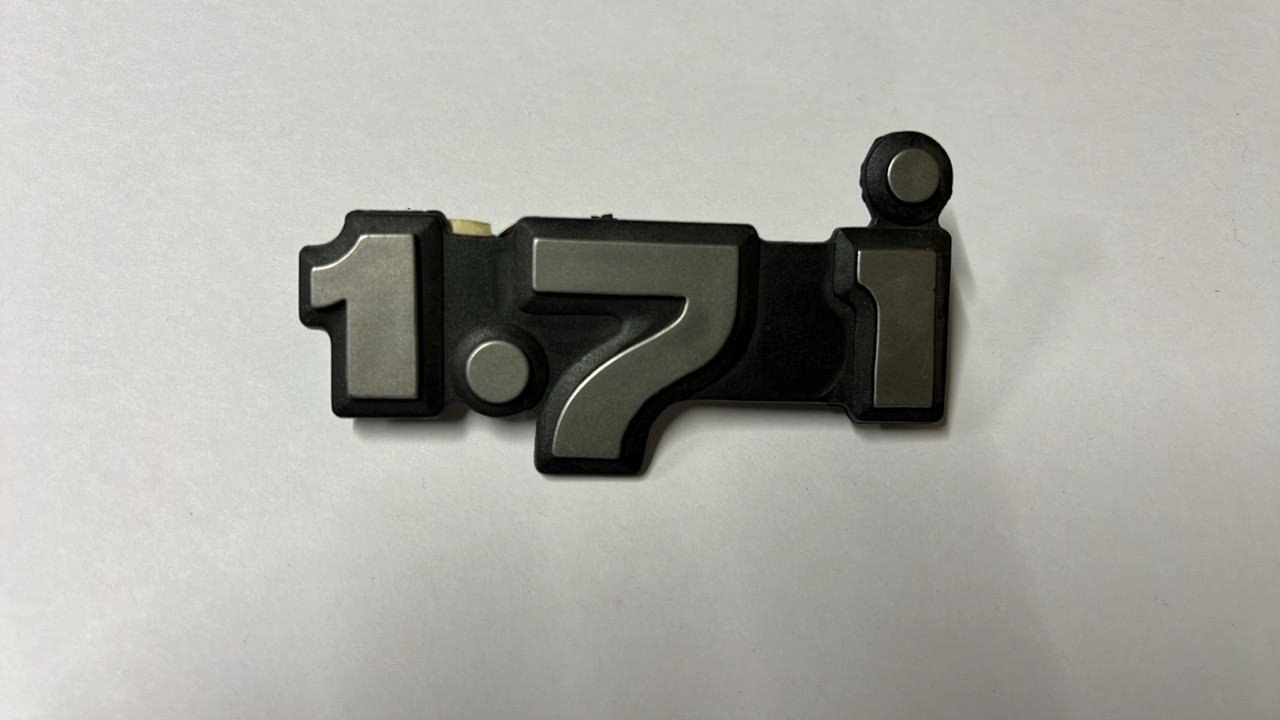 Задня емблема 21214 1.7і