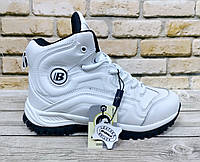 Зимові білі шкіряні кросівки Bona 36.37.38.39р.