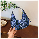 Жіноча сумка багет 9232 леопардова через плече блакитна синя, фото 3