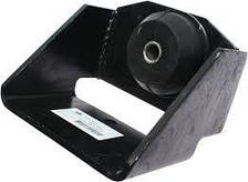 Кронштейн бічної опори двигуна МАЗ з амортизатором задній правий. 643008-1001044