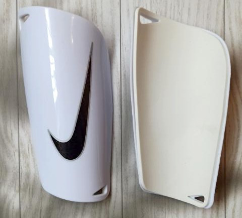 Футбольні щитки Nike Mercurial Litе/ щитки найк меркуріал