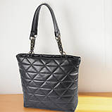 Жіноча сумка тоут на плече з екошкіри чорна стьобана велика для документів, фото 2