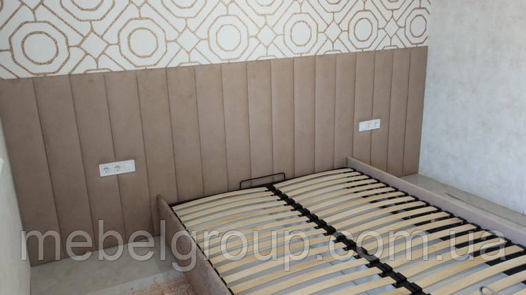 Стінова панель Вертикальні смуги з ліжком, фото 2