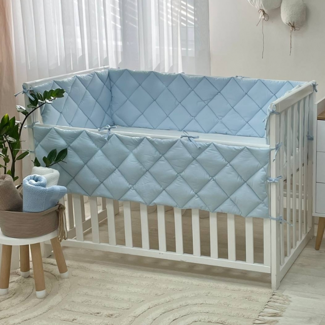 Бортики стьобані блакитний/білий