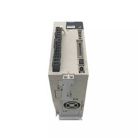 Yaskawa Драйвер SGD7S-2R8A10A002