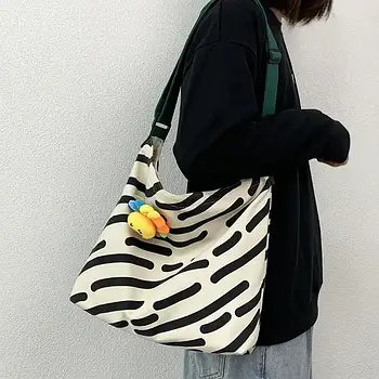 Сумочка жіноча шопер прямокутна 39*34 см з кишенею Kay