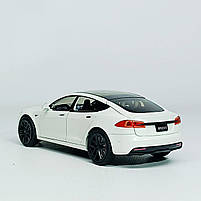 Машинка Автопром «Tesla модель S із зарядною станцією» біла, 1:24 (18 см) AP7713-3, фото 6