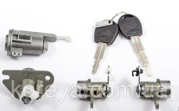 アオ Замок зажигания +комплект личинок Авео T255, Т200 Хетчбек 96585577