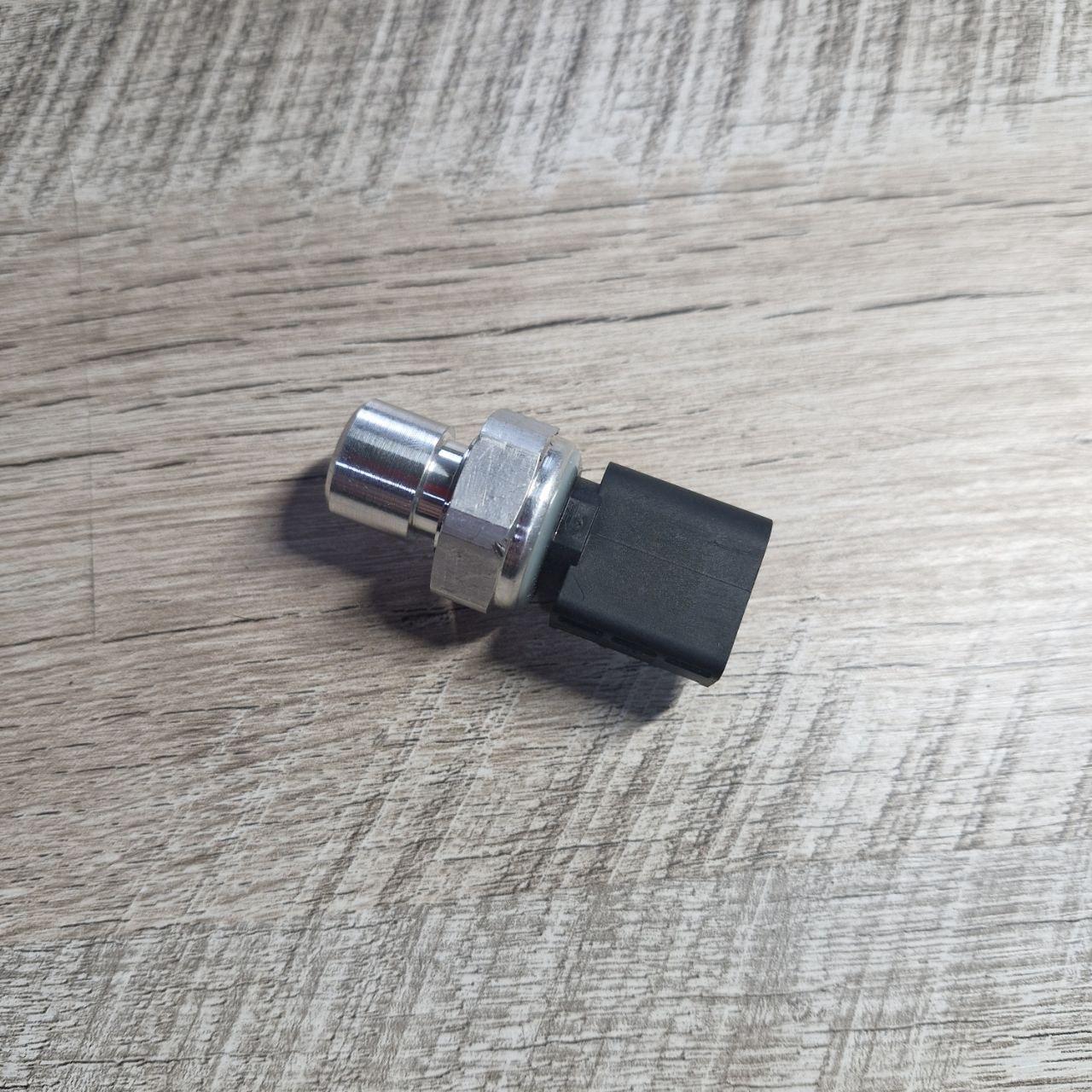 Датчик тиску кондиціонера KRIOS K5.2088 AUDI A6 04 ->